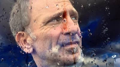 Πέθανε στα 58 του χρόνια ο πολυβραβευμένος φωτορεπόρτερ Γιάννης Μπεχράκης