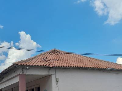 Πρόβλημα στη σκεπή του σχολείου της Κορώνης
