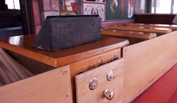 7 χρόνια σε Μαροκινό για κλοπή από το παγκάρι της Ανάστασης στην Καλαμάτα