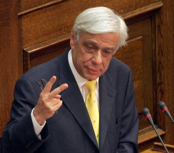 Πρ. Παυλόπουλος: "Η νεοφιλελεύθερη τακτική της Ευρώπης επωάζει "το αυγό του φιδιού""