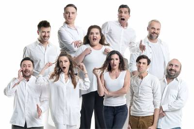 “Ζωή Μετά Χαμηλών Πτήσεων” στην Καλαμάτα με έμπνευση από τον Αρκά