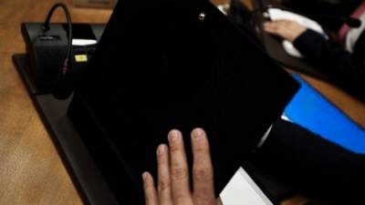 Μόνο η σύνθεση φέρνει αποτέλεσμα