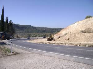 Καλό Νερό - Τσακώνα: Πάνε να τη βγάλουνε μόνο με διαπλάτυνση;