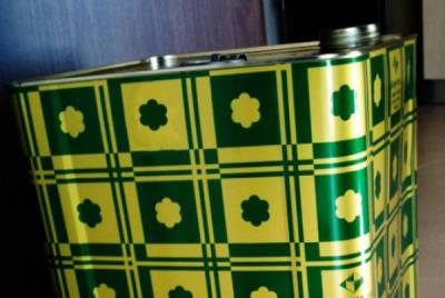 Το μέλλον του ελαιόλαδου δεν είναι ο τενεκές