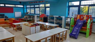 Πρωτοβουλία του 1ου Νηπιαγωγείου Φιλιατρών: Ενα δέντρο με κουτιά από γάλα για όλα τα παιδιά