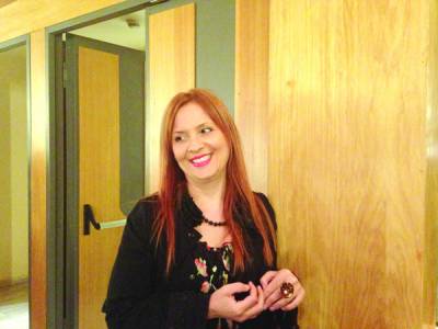 Η Αναστασία Λιόκουρα στην "Ε": «Σινεμά δεν είναι η "βαριά κουλτούρα" ούτε τα εμπορικά block busters»