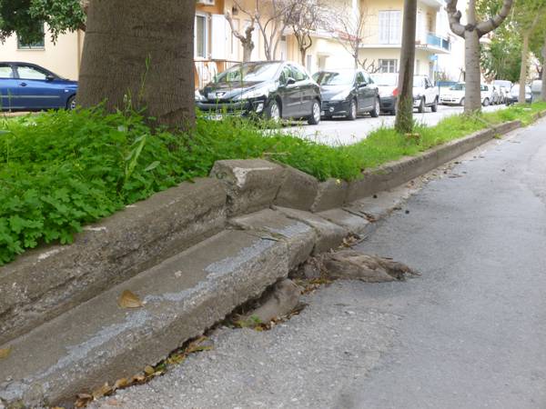 Στη μέση η παρέμβαση στη Θεμιστοκλέους