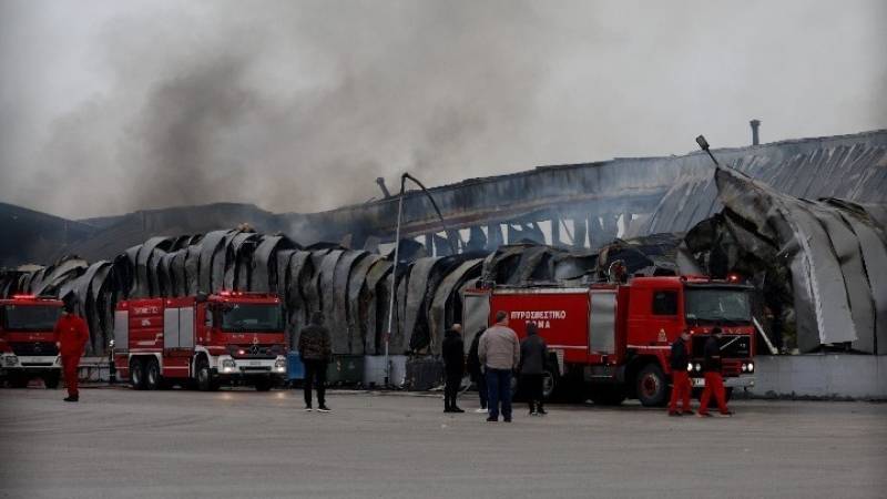 Στην Εισαγγελέα Τρικάλων σήμερα οι τρεις συλληφθέντες για τη φονική έκρηξη στο εργοστάσιο Βιολάντα (βίντεο)