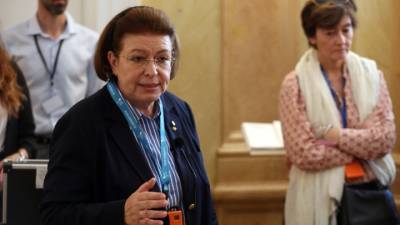 Μενδώνη: Πιθανότατα στη Νάξο θα καταλήξουν οι 161 κυκλαδικές αρχαιότητες από τη Συλλογή Στερν (βίντεο)