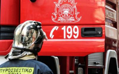 Κόρινθος: Ηλικιωμένη ανασύρθηκε χωρίς τις αισθήσεις της μετά από φωτιά στο διαμέρισμά της