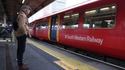Βρετανία: Επανεθνικοποίηση της σιδηροδρομικής εταιρείας South Western Railway