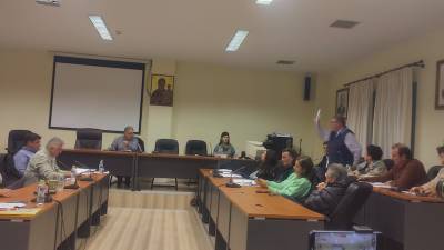 Δημοτικό Συμβούλιο Τριφυλίας: Επιφυλάξεις αντιπολίτευσης για αποτυπώσεις ακινήτων