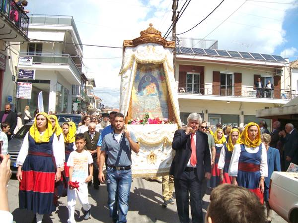 Την πολιούχο του Ζωοδόχο Πηγή γιόρτασε το Πεταλίδι