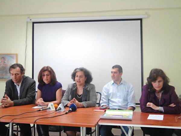 "Η φάρμα του Διαδικτύου" στην κεντρική σκηνή του ΔΗΠΕΘΕΚ