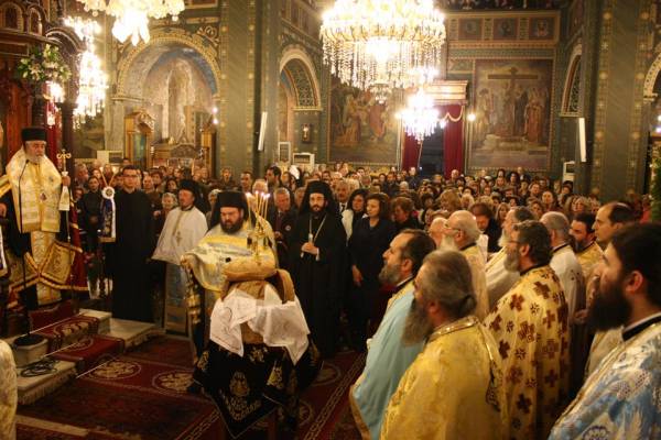Πανηγυρικός εσπερινός για τη γιορτή του Αγίου Νικολάου στην Καλαμάτα (φωτογραφίες)