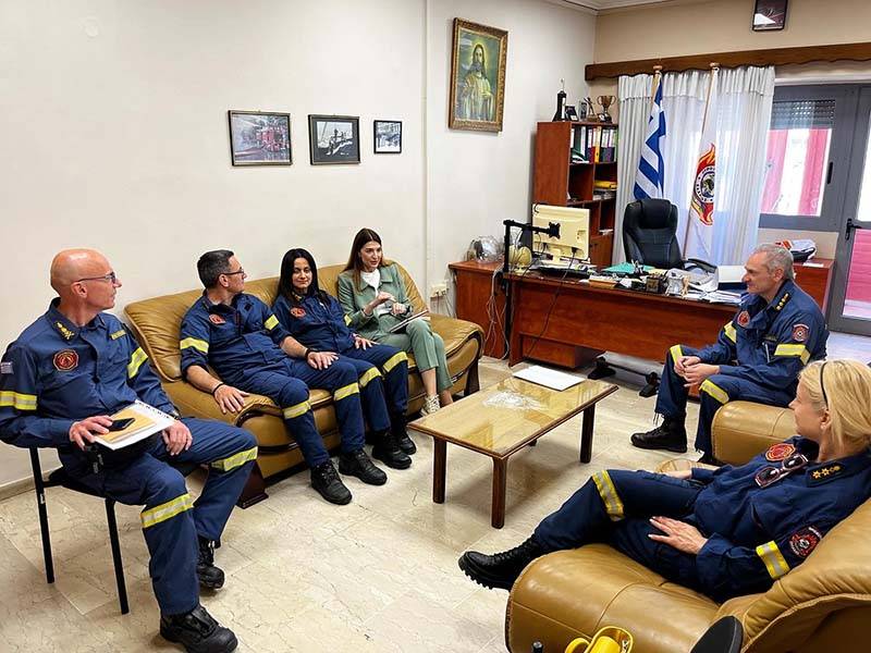 Καλαμάτα: Την Πυροσβεστική Υπηρεσία επισκέφθηκε η Μαριλένα Γυφτέα