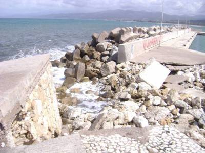"Ναυμαχία" για τα έργα στο λιμάνι της Κυπαρισσίας