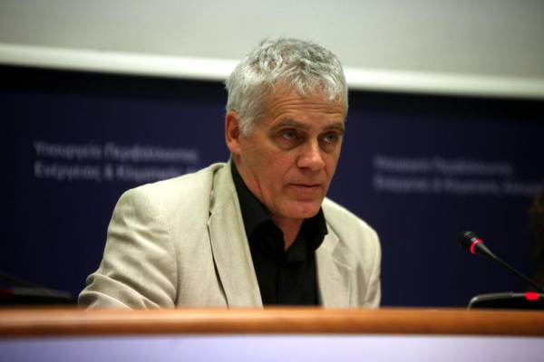 Αιχμές Τσιρώνη για Τατούλη στην παρουσίαση του νέου ΕΣΔΑ