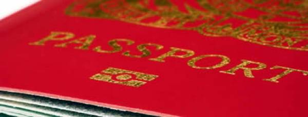 Τέσσερις συλλήψεις για πλαστά διαβατήρια στο αεροδρόμιο Καλαμάτας