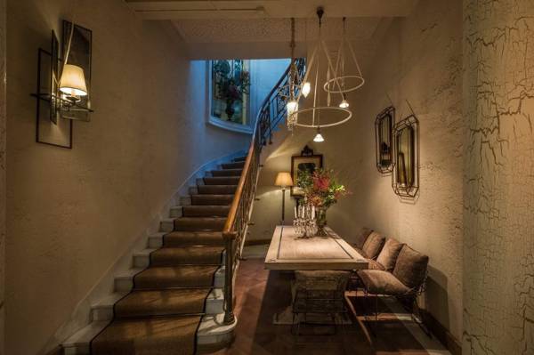 Ανοίγει σήμερα το καφέ “PLATEA” του Σωκράτη Παπασταθόπουλου στην Καλαμάτα