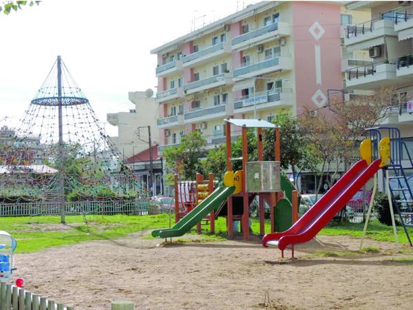 10 παιδικές χαρές με πιστοποίηση στην Καλαμάτα