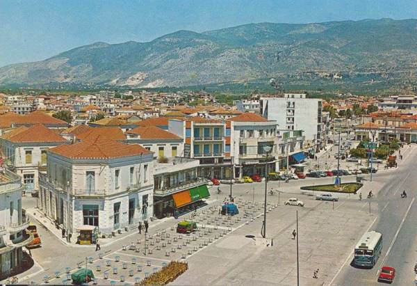 Η πλατεία τη δεκαετία του 1960