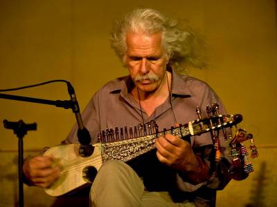 Ο Ross Daly στην &quot;Ε&quot;: “Ενας πραγματικός πολιτισμός δεν μπορεί να στηριχτεί σε συνήθειες” (vid)