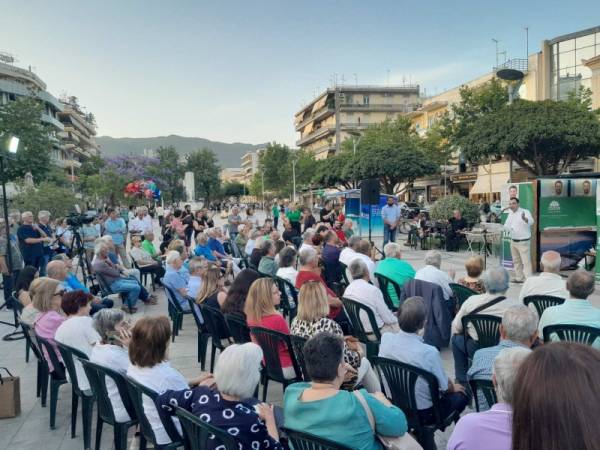 Το μήνυμα της προεκλογικής συγκέντρωσης στην Καλαμάτα: “Το ΠΑΣΟΚ αποτελεί ισχυρή πρόταση διακυβέρνησης”