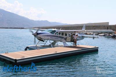 Η Καλαμάτα επίσημα στον «χάρτη» των υδροπλάνων - Με επιτυχία η δοκιμαστική πτήση της Hellenic Seaplanes (βίντεο+φωτο)