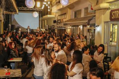 Στο "Bravo Roula" ο πεζόδρομος Αμφείας (βίντεο-φωτογραφίες)