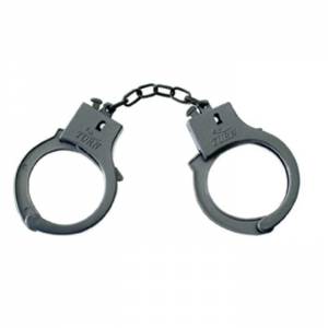 38χρονος έκαψε αυτοκίνητο σε σούπερ μάρκετ στη Μεσσήνη