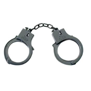 38χρονος έκαψε αυτοκίνητο σε σούπερ μάρκετ στη Μεσσήνη