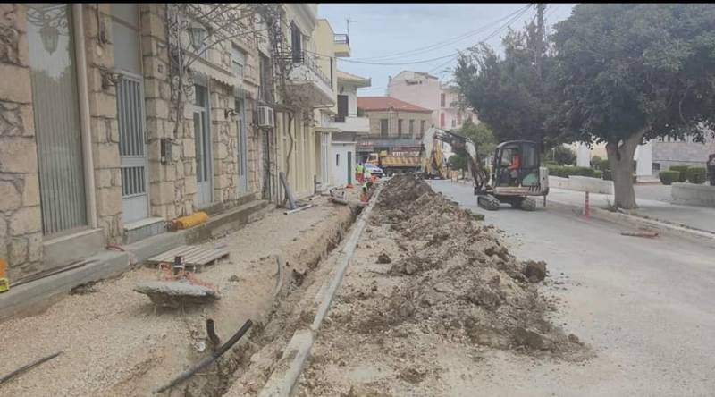 Ολοκληρώνεται η υπογειοποίηση δικτύων του Open Mall Κυπαρισσίας