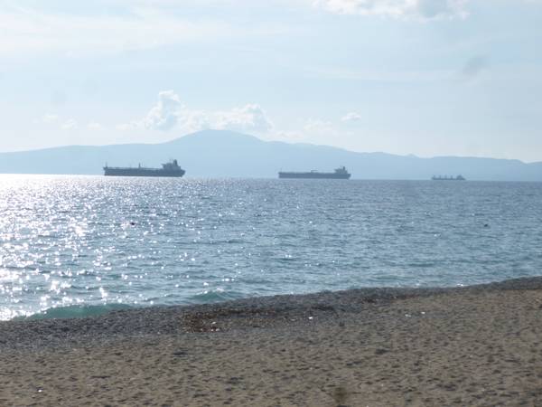 Επί τάπητος: Νέος γύρος "ενδιαφέροντος" για το λιμάνι