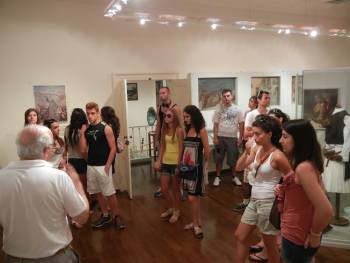 Ξεκινά το Θερινό Σχολείο 2013 για νέους ομογενείς