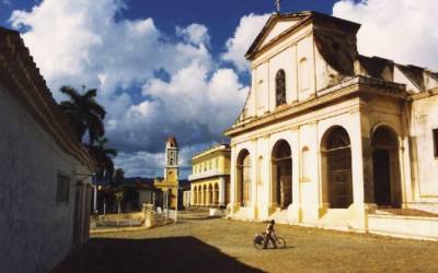 Εκθεση φωτογραφίας του Βασίλη Τσαρνάβα: «Οδοιπορικό στην Κούβα»