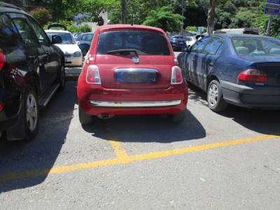 Αναρχη στάθμευση