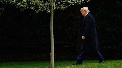 Μειώνεται η υποστήριξη στην πολιτική Τραμπ για τη μετανάστευση, σύμφωνα με δημοσκοπήσεις