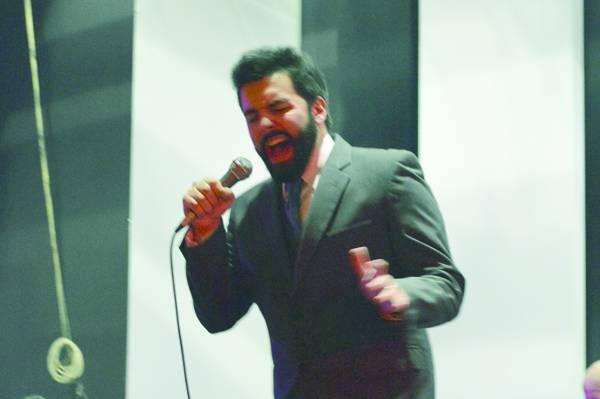 Ηλίας Ζέρβας - Λευτάκης: "Η μουσική είναι σαν τον πλανήτη Γη..."