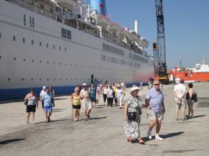 "Επιασε" Καλαμάτα το πρώτο κρουαζιερόπλοιο για το 2013 (βίντεο και φωτογραφίες)