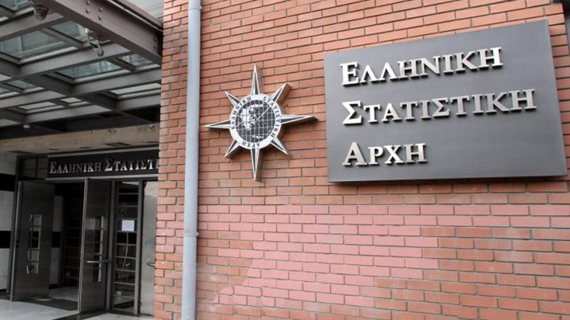 ΕΛΣΤΑΤ: Μείωση κατά 13,6% στους θανάτους στην Ελλάδα τις πρώτες 17 εβδομάδες