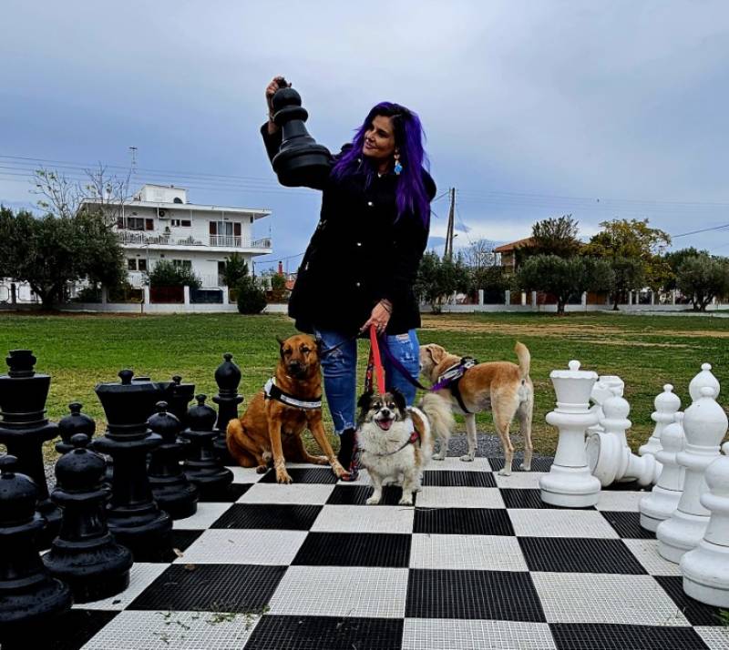 Η Κατερίνα Παπαποστόλου στην “Ε”: Εμπνέει παιδιά και μεγάλους να βλέπουν τα ζώα με ενσυναίσθηση