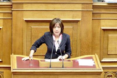 Κοζομπόλη για Δημόσια Διοίκηση: &quot;Μία από τις βαθύτερες μεταρρυθμίσεις&quot;