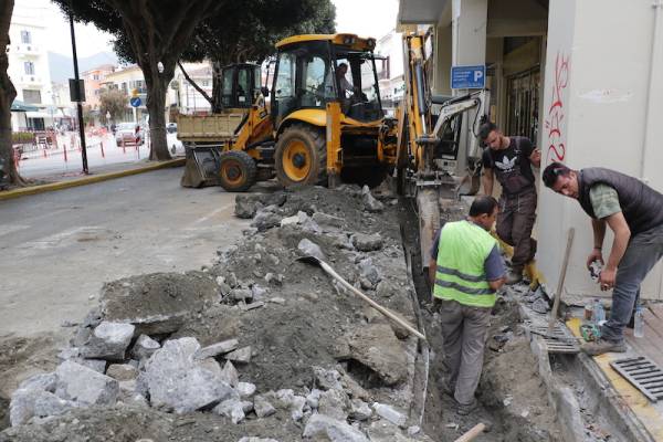 Προχωρούν οι εργασίες για ανάπλαση πλατείας 23ης Μαρτίου