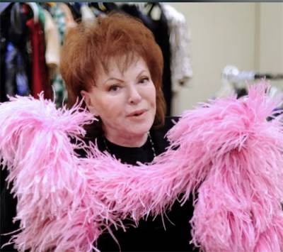 Τα φώτα έσβησαν για τη «βασίλισσα της νύχτας» της Γαλλίας, τη Ρεζίν