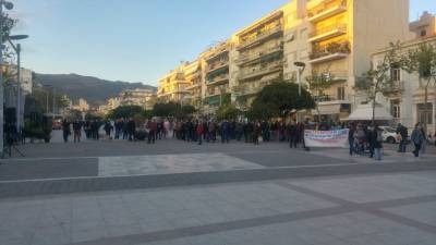 Συγκέντρωση διαμαρτυρίας από Συνδικάτο Εργατοϋπαλλήλων Επισιτισμού - Τουρισμού - Ξενοδοχείων και Συναφών Επαγγελμάτων Μεσσηνίας