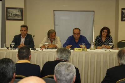 Συναδινός από Καλαμάτα: &quot;Μακριά από φαραωνικά αθλητικά έργα&quot; (βίντεο)