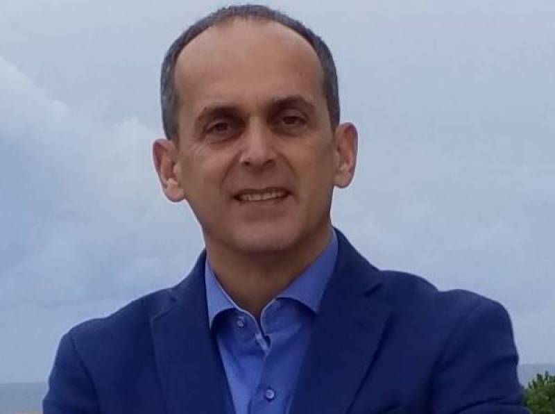 Κυκλοφόρησε το νέο βιβλίο του Νίκου Ζαχαριά