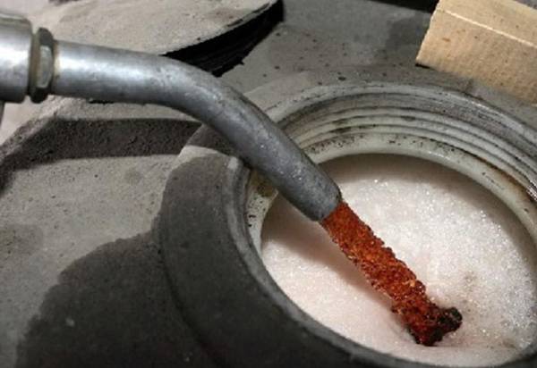 Πετράκος κατά Τσίπρα για πετρέλαιο θέρμανσης