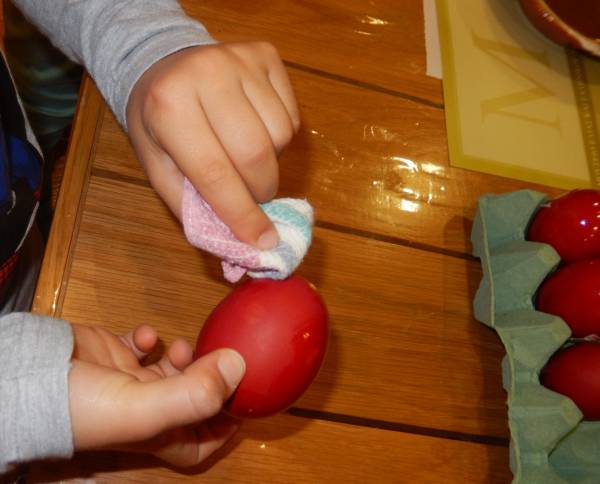 Πασχαλινό καλάθι αγάπης για τα Παιδικά Χωριά SOS Καλαμάτας